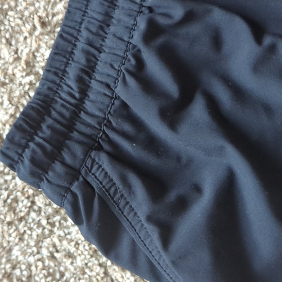 Vuori Dark blue shorts - Picture 7 of 9